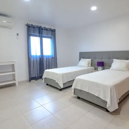 Vale De Carros By Umbral