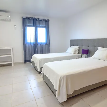 Vale De Carros By Umbral 3* אלבופיירה